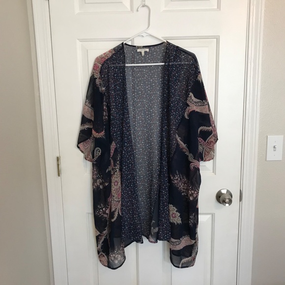 Maurices Floral Block Open Front Peasant Sleeve Boho Kimono Size 0/1 - Picture 3 of 5